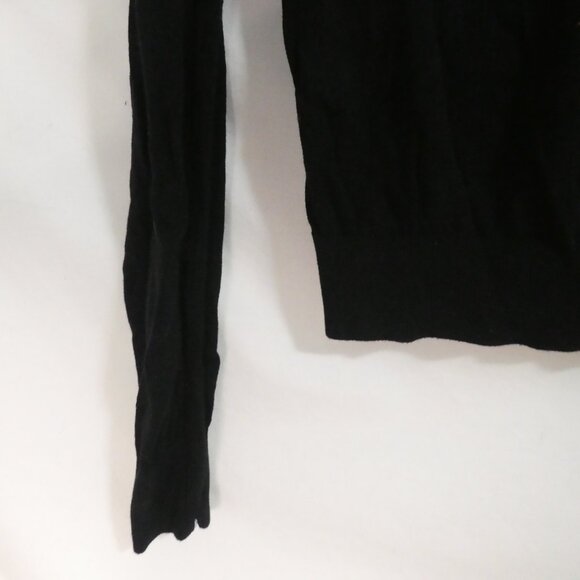 BENETTON | small | Black Lace Lightweight Button Closure V-Neck Cardigan - Picture 12 of 14